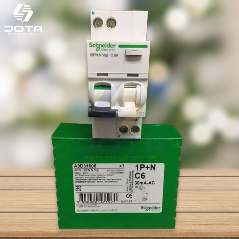 Hình ảnh thực tế RCBO 1P+N 6A 30mA 6kA Schneider A9D31606 Acti9